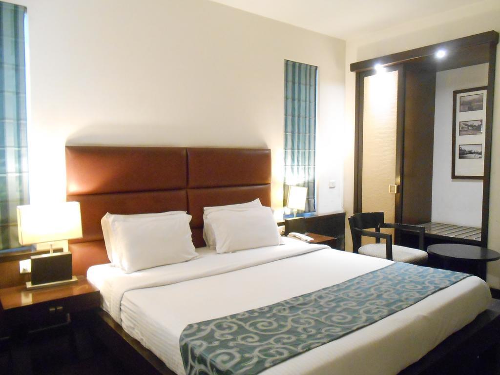 Hotel Metropole Kolkata Eksteriør bilde